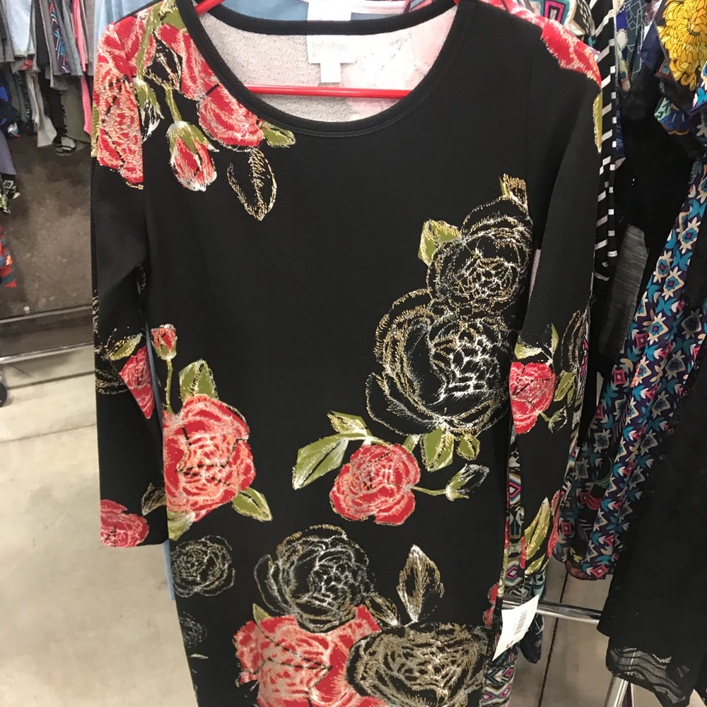 Small elegant Lularoe Debbie